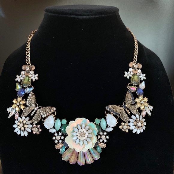 Bella Smyle Jewelry - Flower Butterfly Necklace